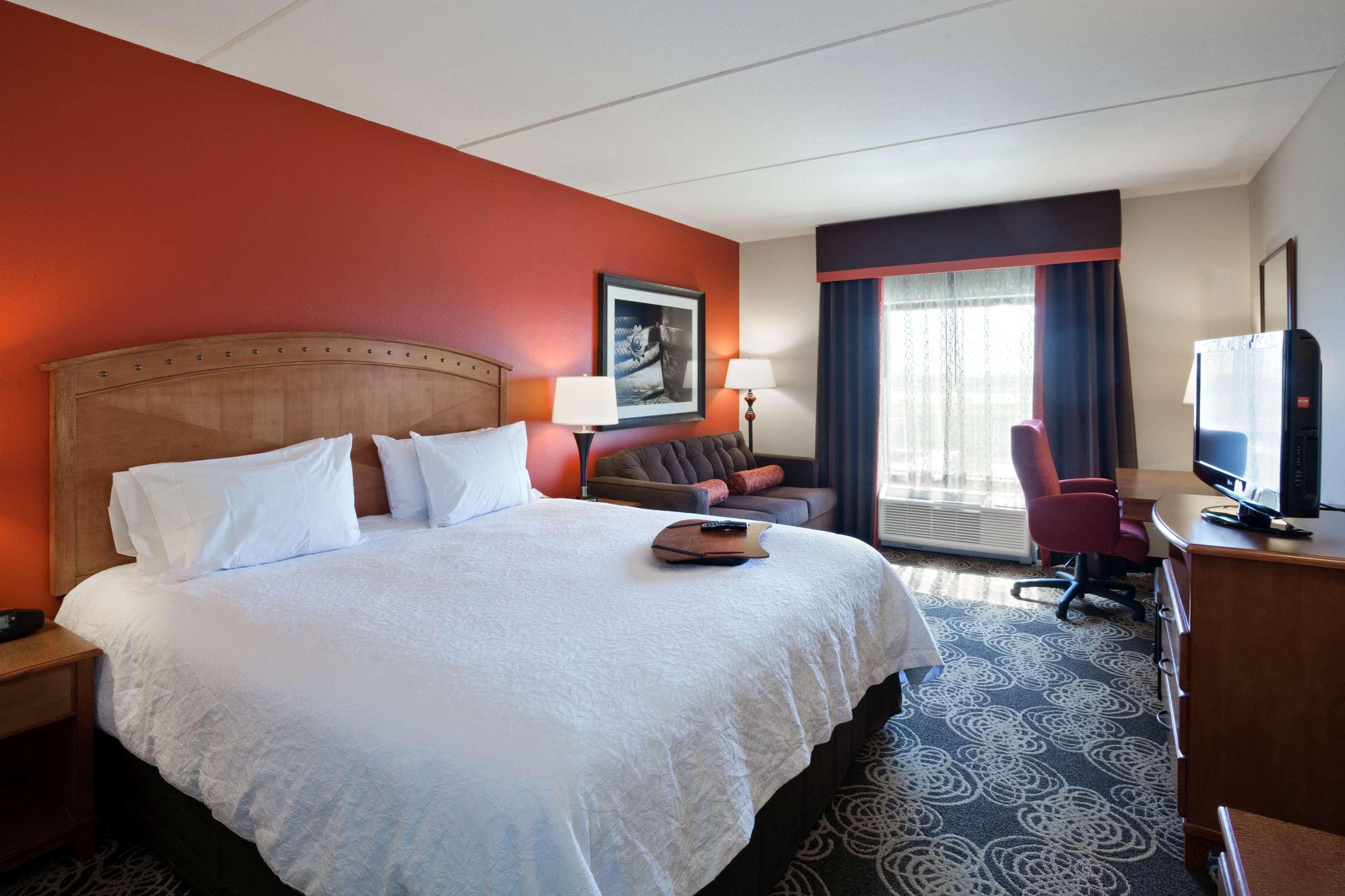 Hampton & Dallas-allen Hotel